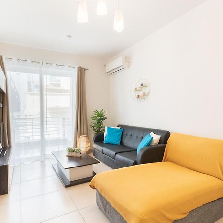 2 Bedroom In Central St Julians Prime Location In Paceville Apt 3 By Vaganza Saint Julian's Luaran gambar