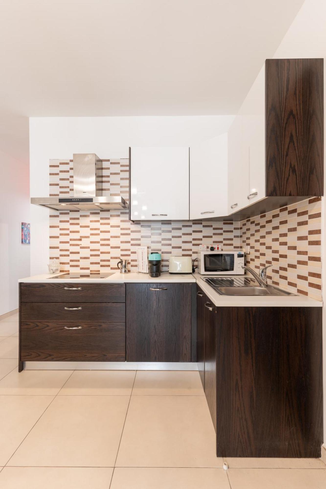 2 Bedroom In Central St Julians Prime Location In Paceville Apt 3 By Vaganza Saint Julian's Luaran gambar