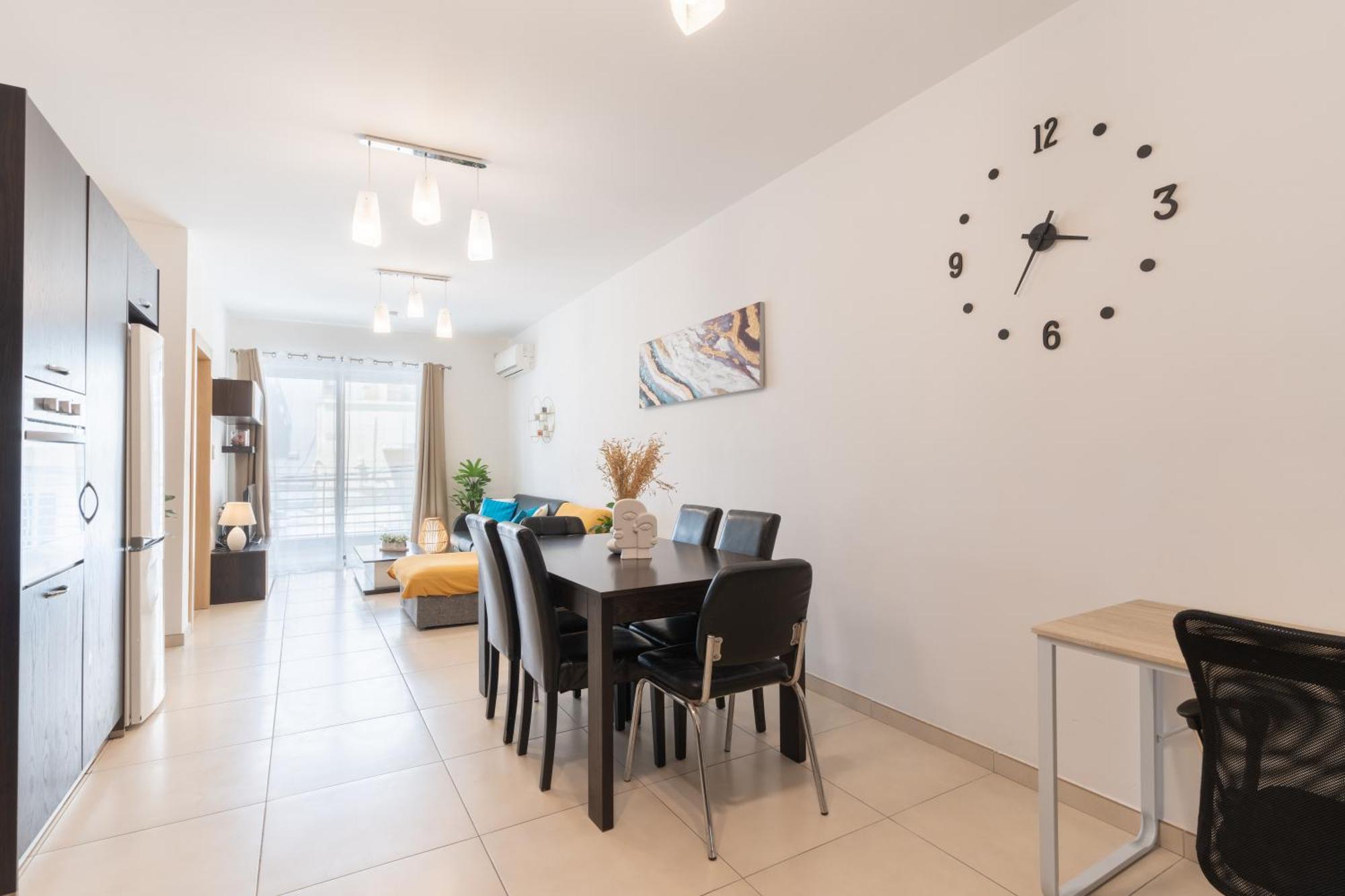 2 Bedroom In Central St Julians Prime Location In Paceville Apt 3 By Vaganza Saint Julian's Luaran gambar