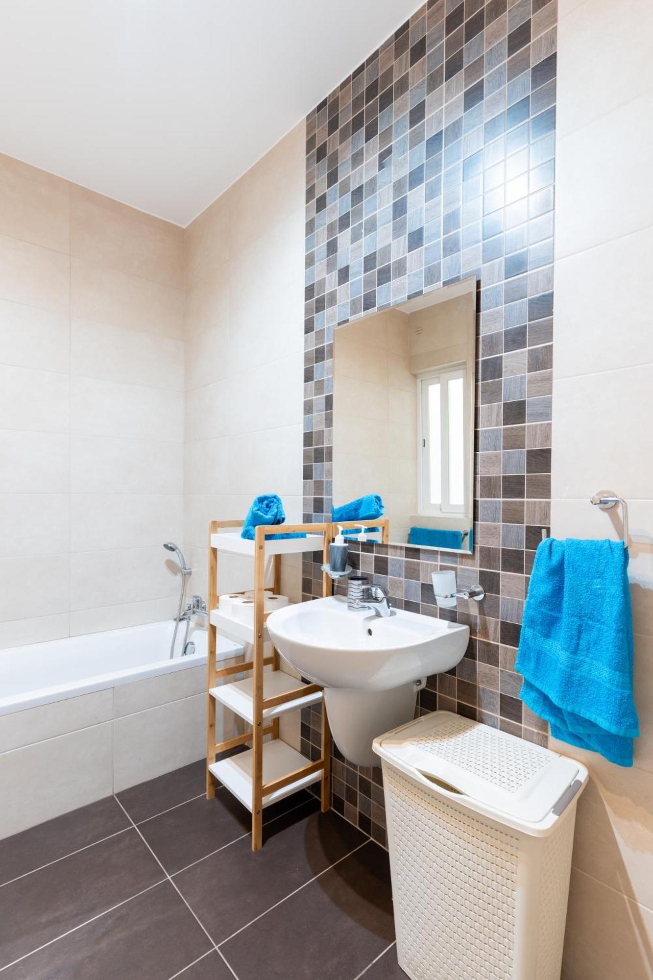 2 Bedroom In Central St Julians Prime Location In Paceville Apt 3 By Vaganza Saint Julian's Luaran gambar