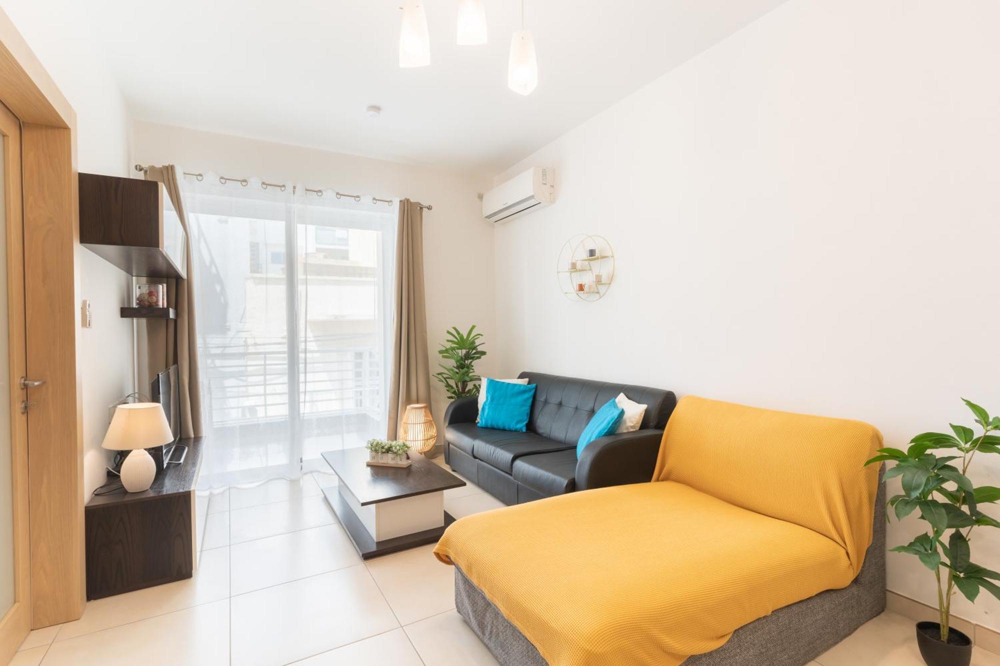 2 Bedroom In Central St Julians Prime Location In Paceville Apt 3 By Vaganza Saint Julian's Luaran gambar