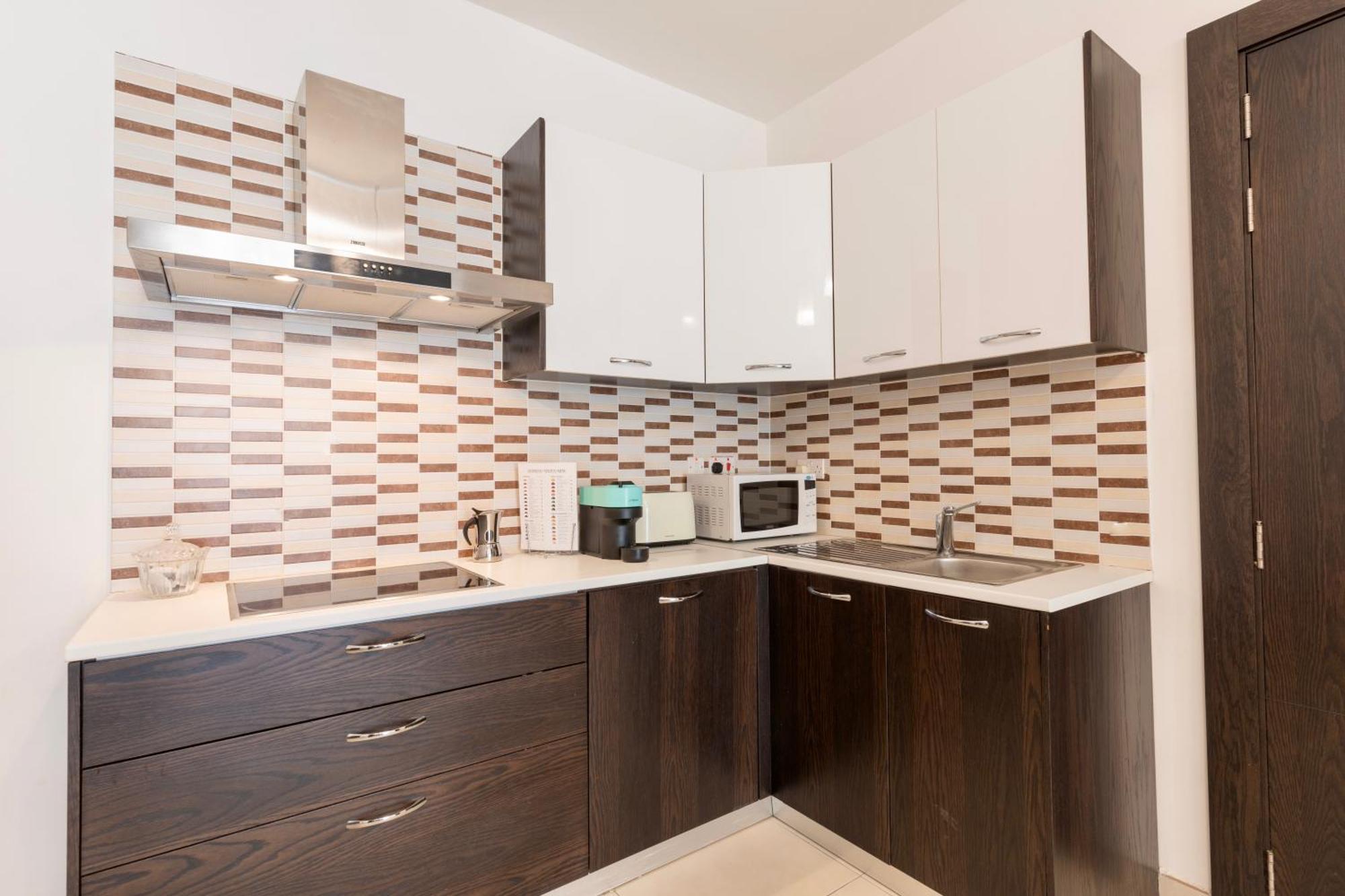 2 Bedroom In Central St Julians Prime Location In Paceville Apt 3 By Vaganza Saint Julian's Luaran gambar