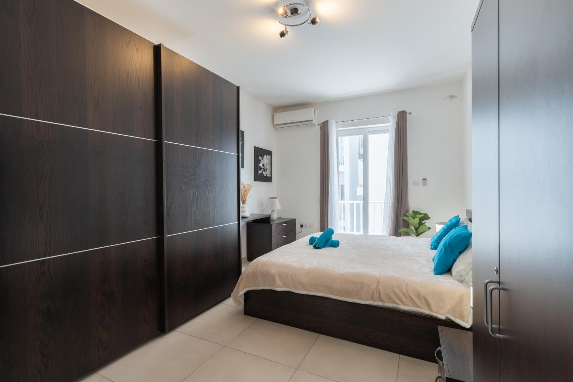 2 Bedroom In Central St Julians Prime Location In Paceville Apt 3 By Vaganza Saint Julian's Luaran gambar